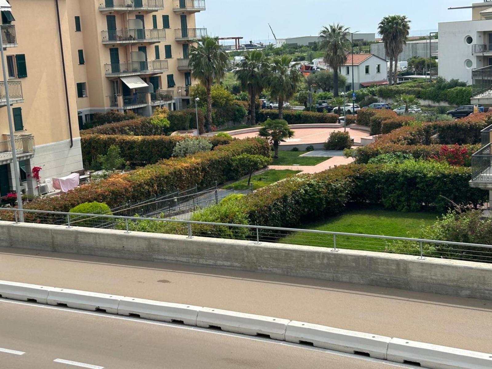 Appartamento Incantevole A 100Metri Dal Mare E Accanto Alla Pista Ciclabile Imperia Zewnętrze zdjęcie